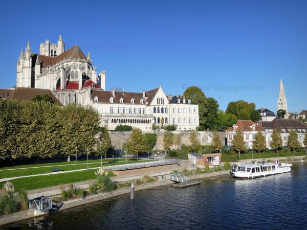 Cathédrale Saint-Étienne-auxerre